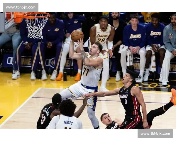 直播湖人对决热火全程观看指南与赛前赛后深度解析阵容战术亮点